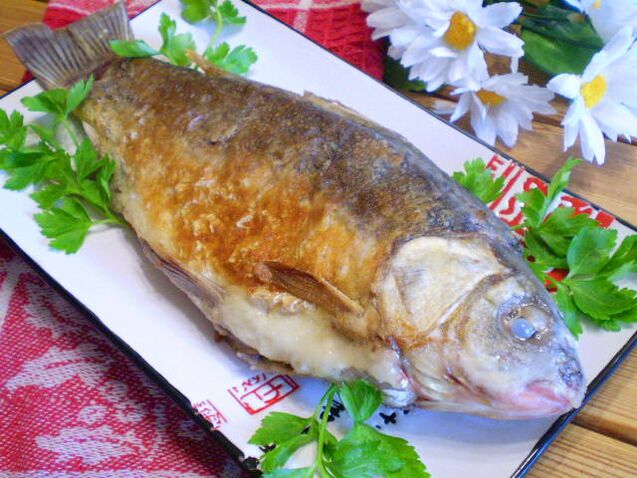 O peixe pouco cocido é unha causa de infección parasitaria